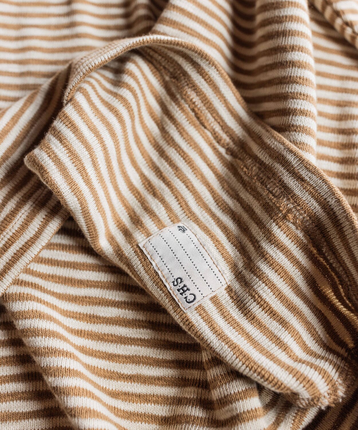 Stripe turtleneck color Khaki - OOBE BRAND