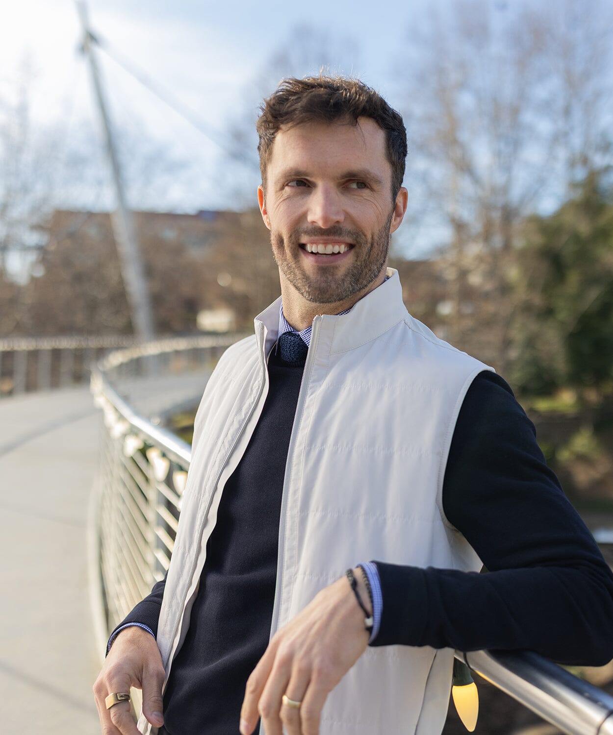 Men's White insulated vest - OOBE Essentials