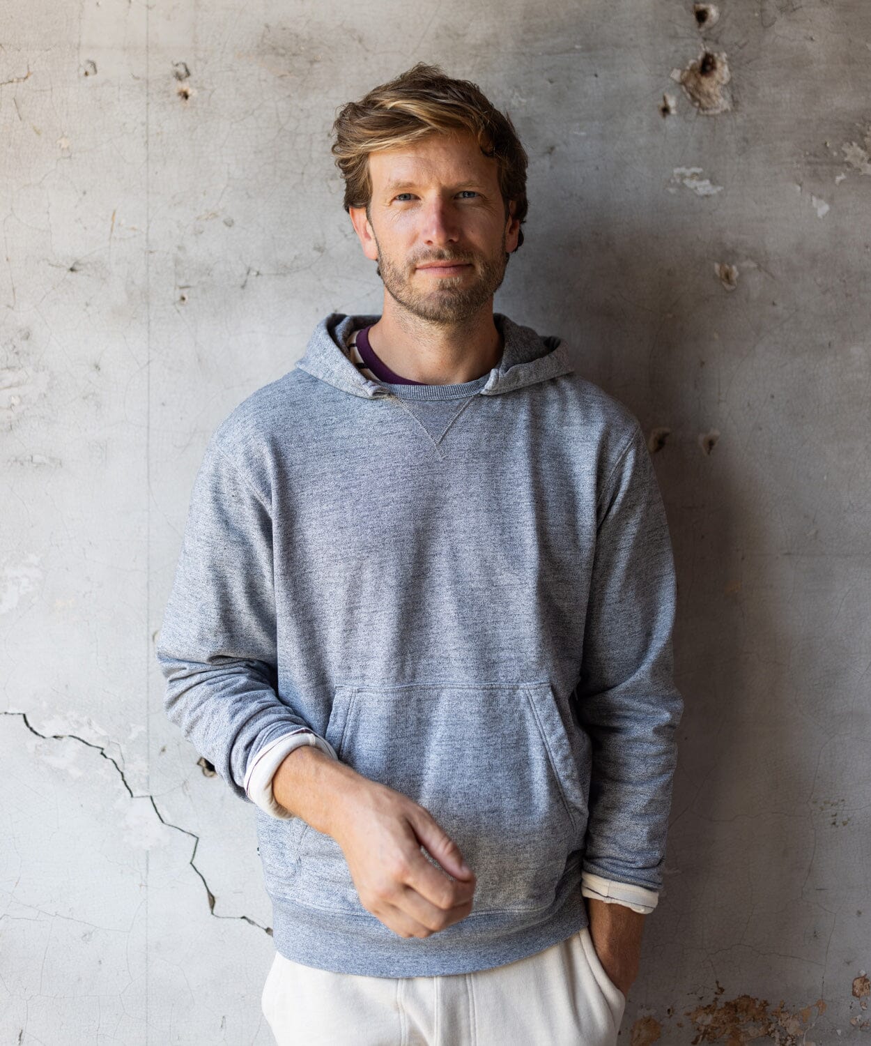Grey pullover hoodie - OOBE BRAND