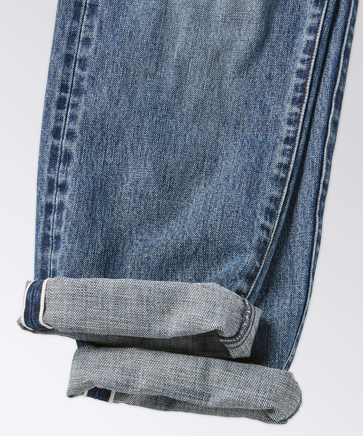 bottom of mens jeans distressed