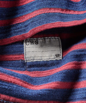 detail of a mens striped tee