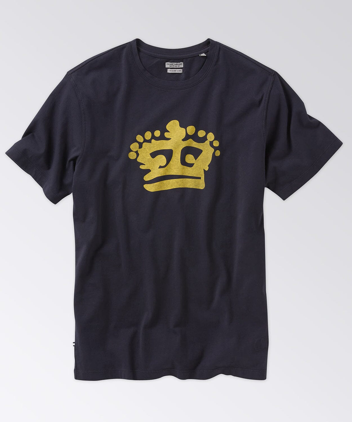 front of a mens tee