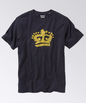 front of a mens tee